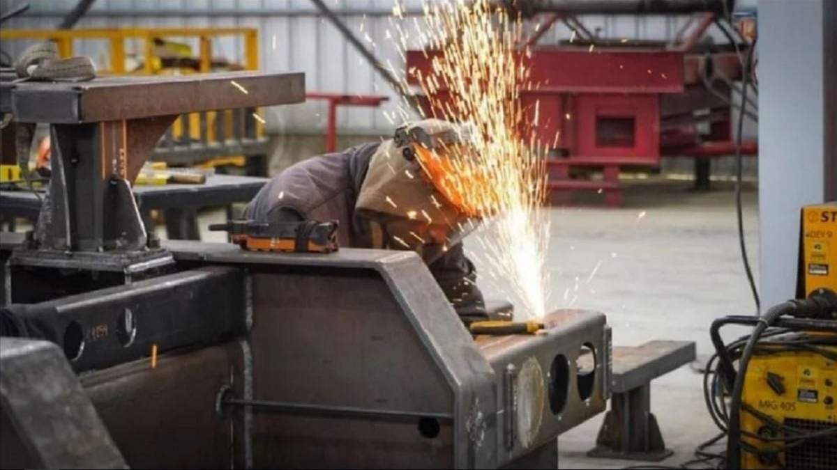 La FEEN le pidió al gobierno de Neuquén, que adhiera al RIGI e incluya a las pymes. Fuente: (Minuto Neuquén)