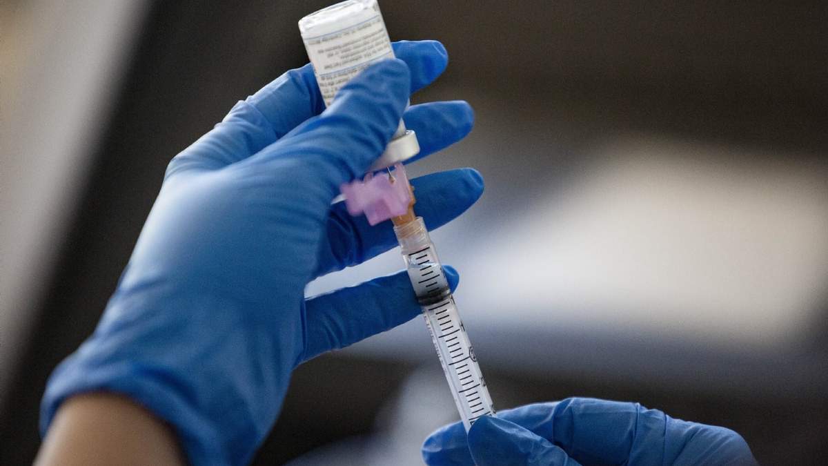 Campaña de vacunación contra el coronavirus. Fuente: (Twitter)