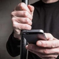 Cárceles bonaerenses: impulsan un proyecto para prohibir el uso de teléfonos celulares