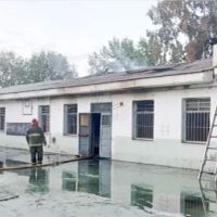 Los adolescentes acusados de incendiar la escuela 233 aseguraron que "se les escapó el fuego"