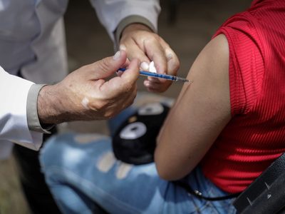 Se negocia con Pfizer la compra de vacunas para niños de 5 a 11 años: López-Gatell