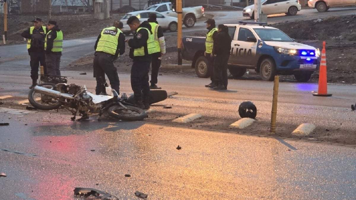 El choque fatal ocurrió en la Ruta 7 y Calle 5 de Centenario. Fuente: (Centenario Digital)