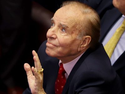 Apareció el anillo de Menem: quién lo entregó