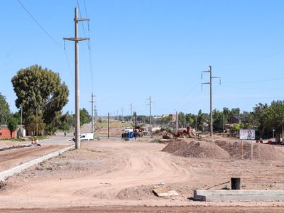 “Hagan las cosas bien”: indignación en Centenario por la obra en Avenida Traful