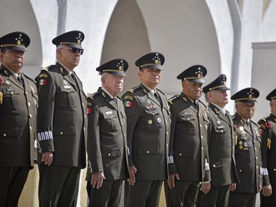 Con AMLO, el riesgo de una “élite empresarial militar”: Álvarez Icaza