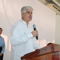 Detienen en Jalisco a Sergio Oceransky, director de la fundación Yansa, pese a suspensión legal