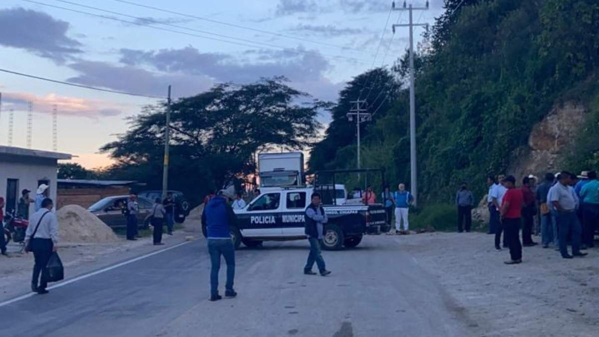 En Ocosingo también se desataron protestas de trabajadores municipales