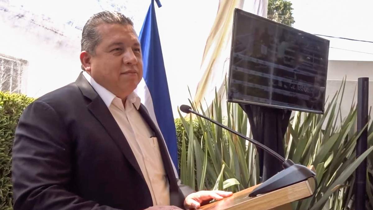 Valdés Cabrera. Contratos por casi cuatro mil millones de pesos
