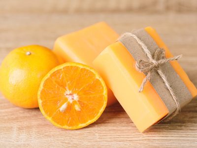 Los jabones están cada vez más caros: aprovechá la temporada de naranja y prepará uno casero y económico