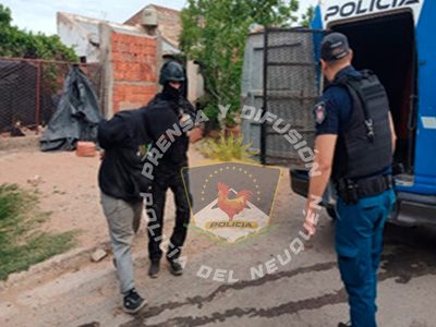 Ejercía el narcomenudeo y descubrieron que estaba "colgado" del gas y la electricidad