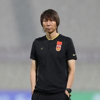 China prohíbe a 73 personas jugar al futbol de por vida y sanciona a nueve equipos por corrupción