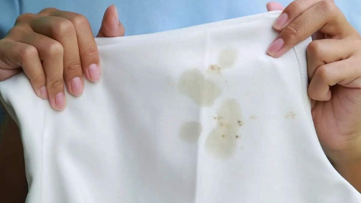 Cómo quitar las más rebeldes manchas de aceite de tu ropa. Fuente: (X)