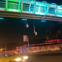 Hallan un cadáver cercenado en puente vehicular de Tamazula