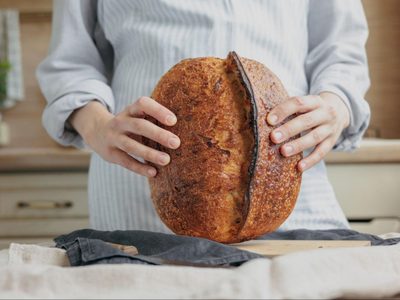 Pan de campo: esponjoso, rendidor y económico, la receta perfecta para la entrada en estas fiestas