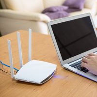 Lo que callan los técnicos: el truco secreto e infalible para mejorar al máximo la señal y velocidad del wifi