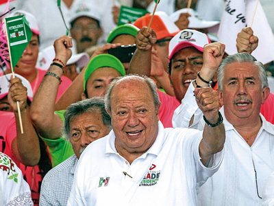 Romero Deschamps no salió de Pemex ni rinde cuentas