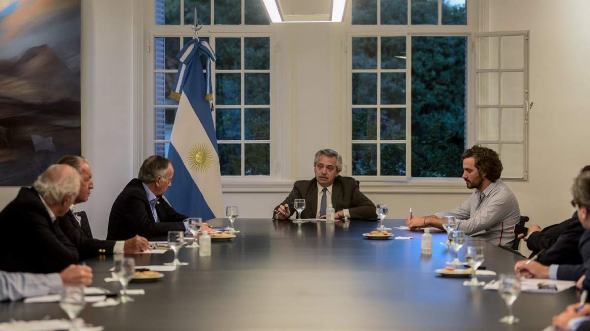 Se reúne el gabinete económico. Fuente: (Twitter)
