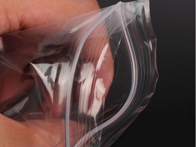 Las ziploc están carísimas: anotá este truco para sellar bolsas de plástico en solo unos segundos