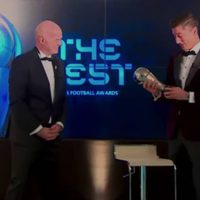 Lewandowski gana su primer The Best de FIFA