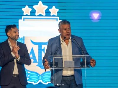 Allanaron la financiera relacionada con el “Chiqui” Tapia