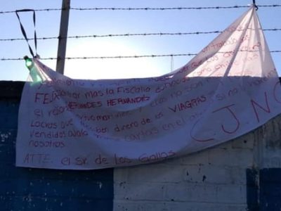 En narcomantas, fiscal michoacano es aconsejado por "El señor de los gallos", el otro alias de El Mencho