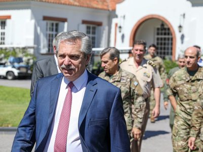 "Quiero contar con ustedes para lo que se viene": el mensaje de Alberto Fernández a los militares