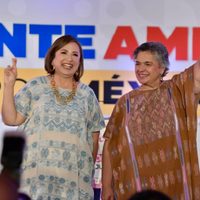 Xóchitl Gálvez propone en Foro del Frente mantener “con ajustes” programas sociales de AMLO