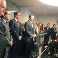 Iniciativa #3de3 entrega más de 291 mil firmas en el Senado