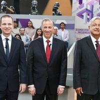 Candidatos a la Presidencia y a la CDMX se anuncian en espectaculares irregulares: IMCO