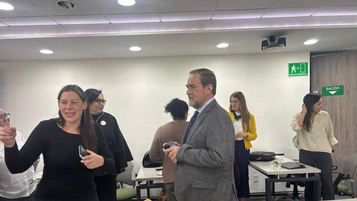 El ministro en retuiro Jorge Mario Pardo Rebolledo participó en un foro sobre independencia judicial organizado por el Instituto de Investigaciones Jurídicas de la UNAM