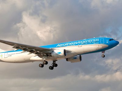 ¡Medida excepcional! Salen dos vuelos de Aerolíneas para repatriar argentinos