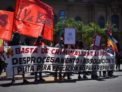 "Vecinos de la recuperación de Guernica" protestan en exigencia de "tierras para vivir"
