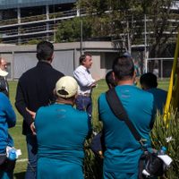 Emilio Azcárraga realiza visita sorpresa al América, regaña al plantel y respalda a Baños