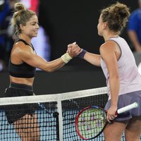 Renata Zarazúa cae ante Jasmine Paoli en el Abierto de Australia
