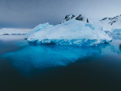 Un volcán submarino se despertó en la Antártida y provocó decenas de miles de terremotos