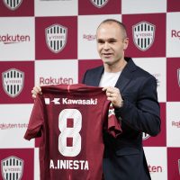Andrés Iniesta deslumbra en su presentación con el club Vissel Kobe japonés