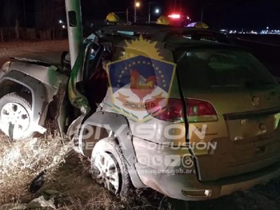 Violento choque contra una columna en la Autovía Norte