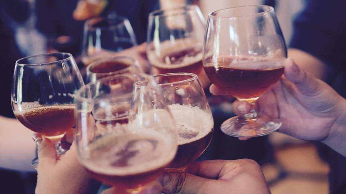 Una Asociación de Borrachos reclama por el aumento en el precio del alcohol