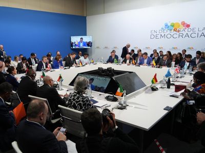 Cumbre a la que asistió Sheinbaum sirve a intereses de China: Consejo de Nueva Derecha
