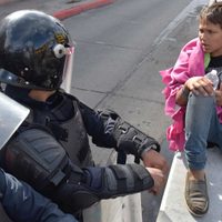 Migrantes presionan al gobierno de EU con manifestación en la garita de El Chaparral (Video)