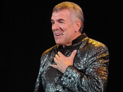Nadie lo esperaba: el fuerte escrache a Dady Brieva a la salida del teatro