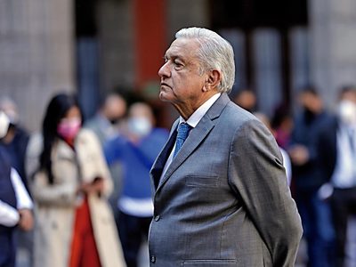 Tras el espaldarazo presidencial, una comparecencia a modo