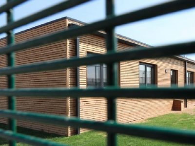 Bélgica: centros lindos… para encerrar a familias migrantes con niños