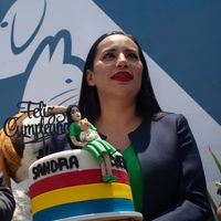 Sandra Cuevas dice que viajó a siete países gracias a que vendía dulces mientras estudiaba