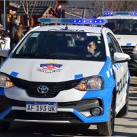 Detuvieron a presuntos ladrones de automóviles en dos allanamientos en Neuquén