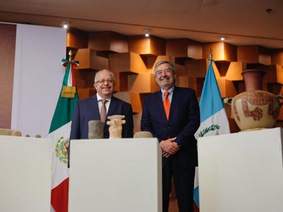 México devuelve 54 bienes patrimoniales a Guatemala a través del INAH