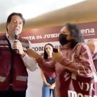 Simpatizante de Mejía Berdeja increpa a Mario Delgado y arma pleito en mitin de Guadiana (Video)