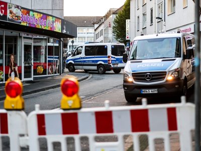 Intensifican búsqueda de hombre que mató a tres personas en un festival en Alemania