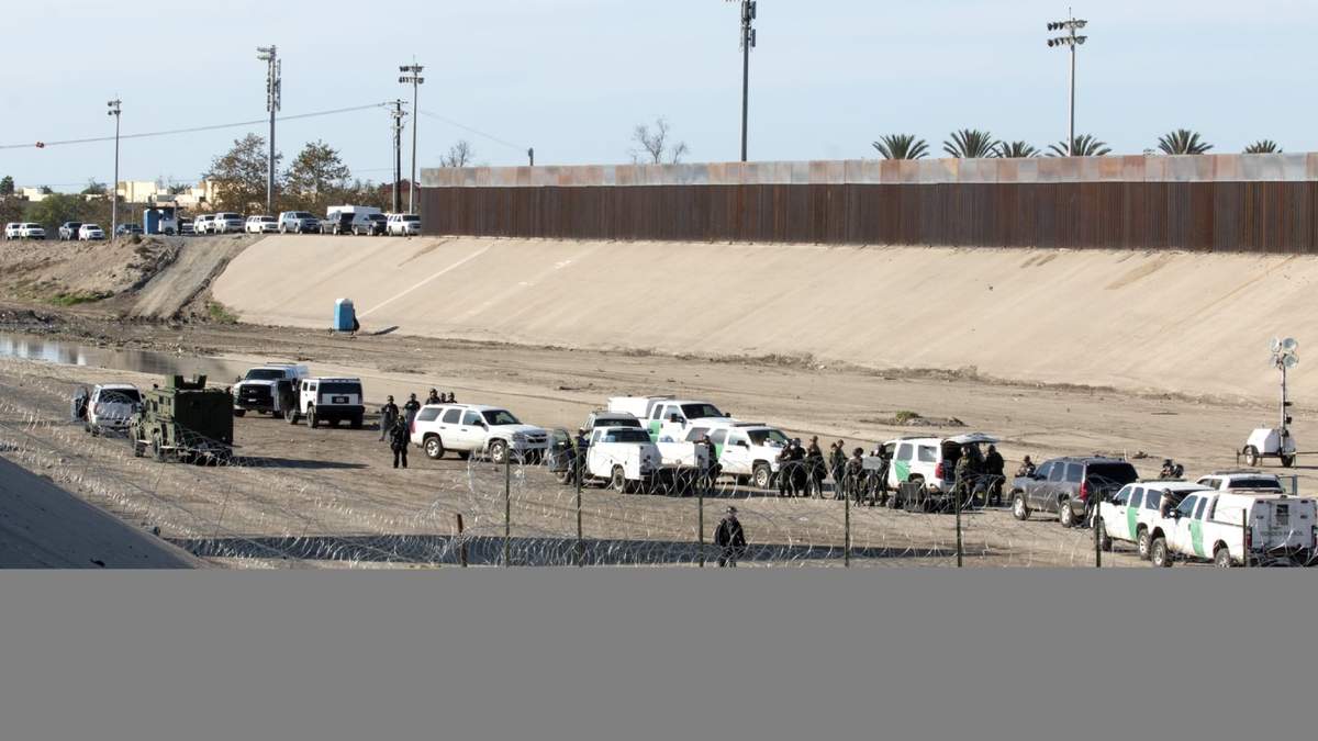La Patrulla Fronteriza en las inmediaciones de la garita de San Ysidro. Foto: J. Raúl Pérez