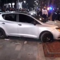 Va en sentido contrario y casi atropella a policías en la delegación Cuauhtémoc (Video)